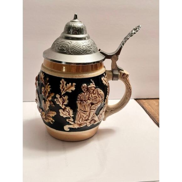'Berchtesgaden' German Stein with 2" Lid. Hand Painted in Western Germany 5 inch - Picture 12 of 12